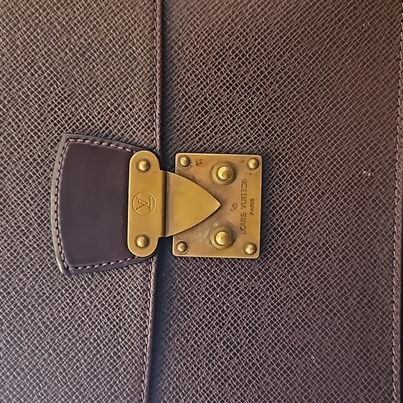 Louis Vuitton Tiaga Clutch Wristlet w Gold Chain Shoulder Strap,Burgandy Leather - Picture 5 of 17